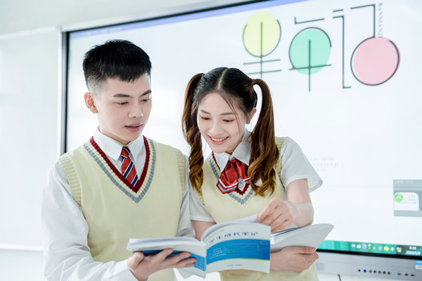 2020年初中女生适合学什么好？