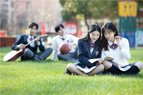 初中辍学不用慌，学好互联网技术轻松就业