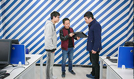 网络工程实训基地一角